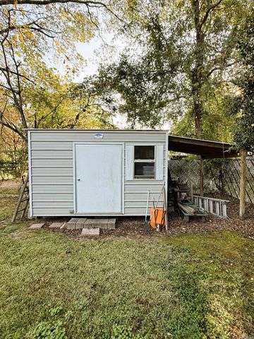 303 S Cherry St, Hamburg, AR 71646