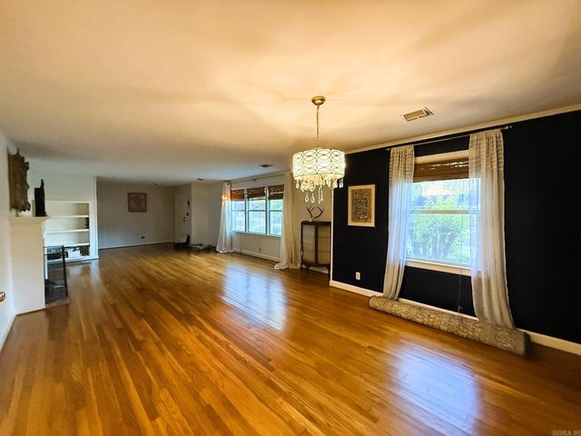 303 S Cherry St, Hamburg, AR 71646