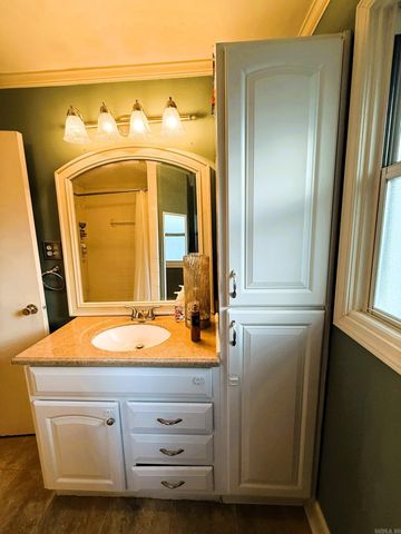 303 S Cherry St, Hamburg, AR 71646