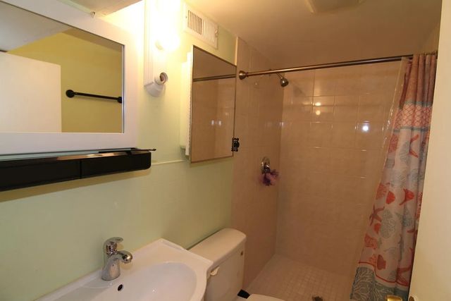 5642 W Newport Avenue, Chicago, IL 60634