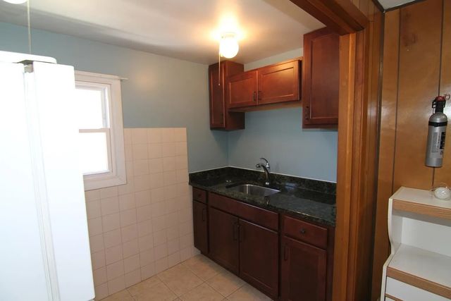 5642 W Newport Avenue, Chicago, IL 60634