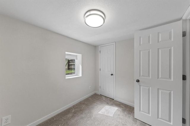 12107 Henry Street, Sugar Creek, MO 64054