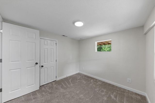 12107 Henry Street, Sugar Creek, MO 64054