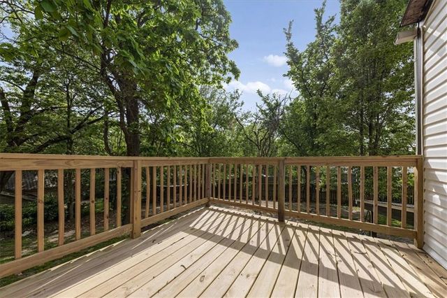12107 Henry Street, Sugar Creek, MO 64054