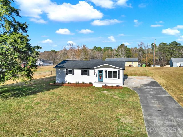 2509 Oxford Circle, Lancaster, SC 29720