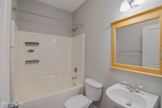 107 Egret Landing Court A, Holly Ridge, NC 28445