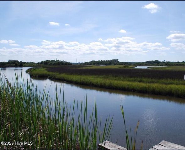 107 Egret Landing Court A, Holly Ridge, NC 28445