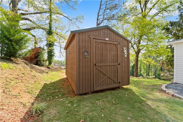 181 Forest Avenue, Toccoa, GA 30577
