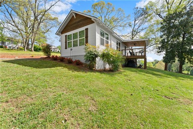 181 Forest Avenue, Toccoa, GA 30577