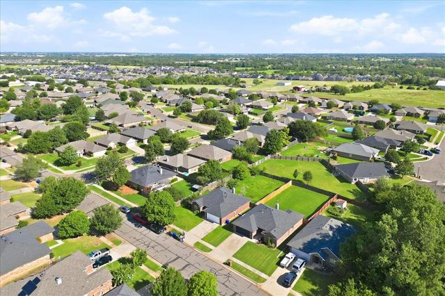 115 Tecumseh Ridge Road, Norman, OK 73069