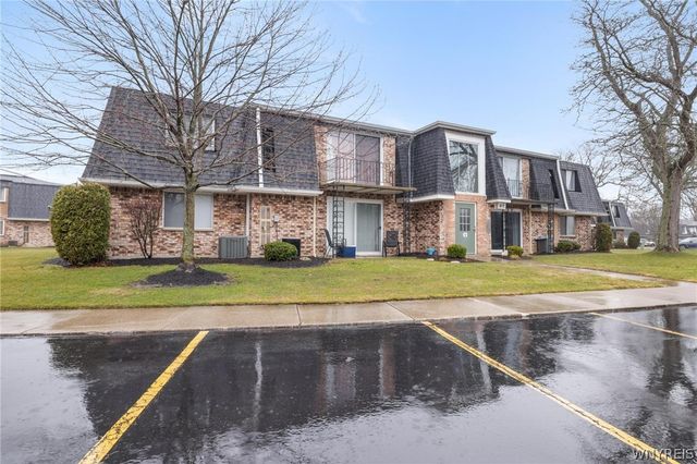 70 Foxberry Drive A, Amherst, NY 14068