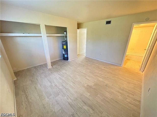 2828 Jackson ST C7, Fort Myers, FL 33901