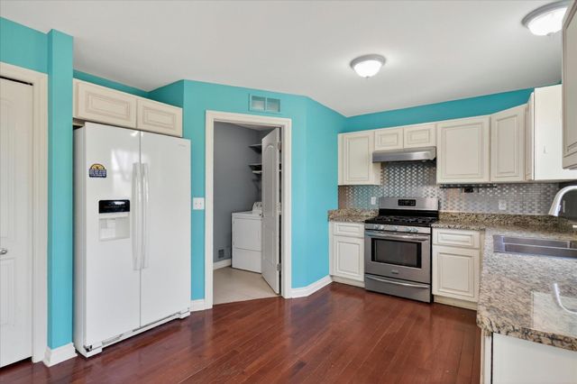 816 King Fisher Street, Milan, MI 48160