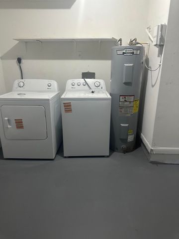 27 Kensington Lane, Boynton Beach, FL 33426