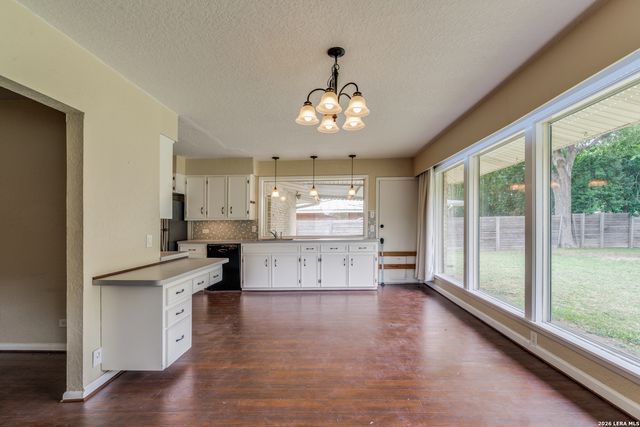 223 Beechwood, San Antonio, TX 78216