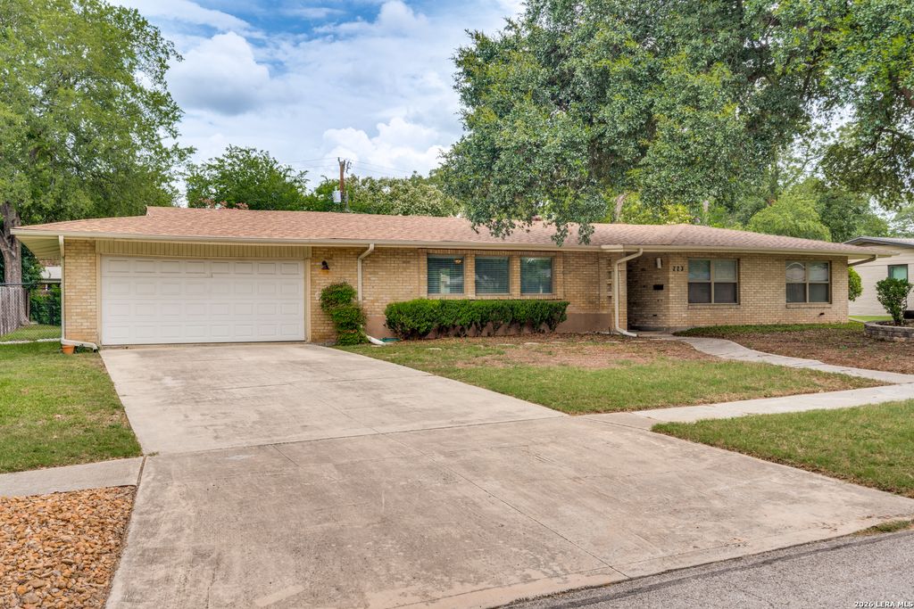 223 Beechwood, San Antonio, TX 78216