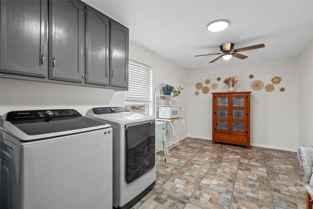 107 Woody Ray Drive, Elm Mott, TX 76640