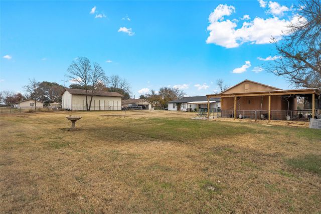 107 Woody Ray Drive, Elm Mott, TX 76640