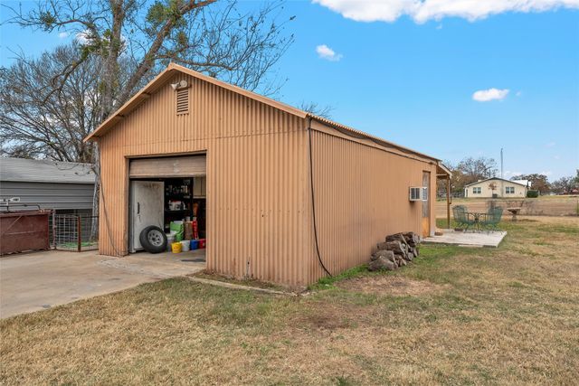 107 Woody Ray Drive, Elm Mott, TX 76640