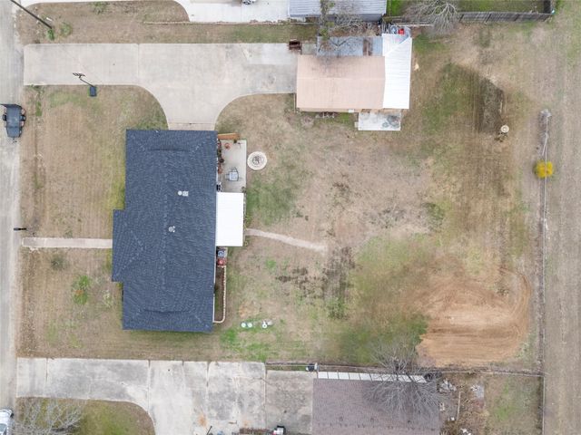 107 Woody Ray Drive, Elm Mott, TX 76640