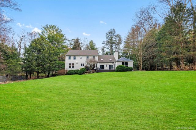 78 Old Church Lane, Pound Ridge, NY 10576