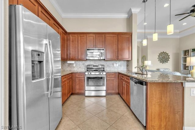 12617 Fairway Cove CT, Fort Myers, FL 33905