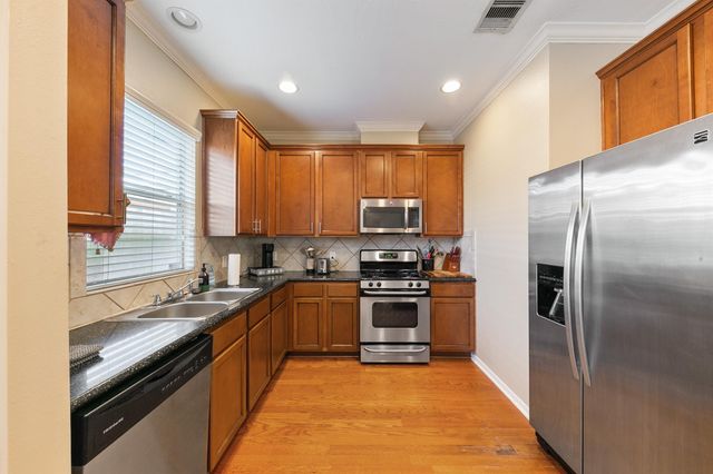 6222 Skyline Drive Drive 8, Houston, TX 77057