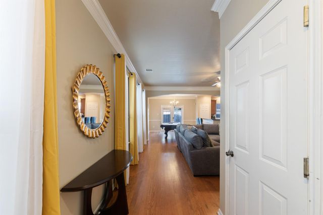 6222 Skyline Drive Drive 8, Houston, TX 77057
