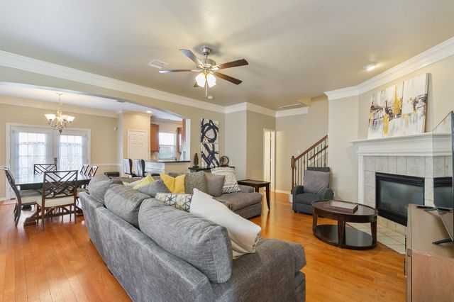 6222 Skyline Drive Drive 8, Houston, TX 77057
