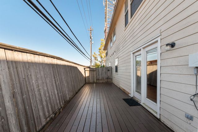 6222 Skyline Drive Drive 8, Houston, TX 77057
