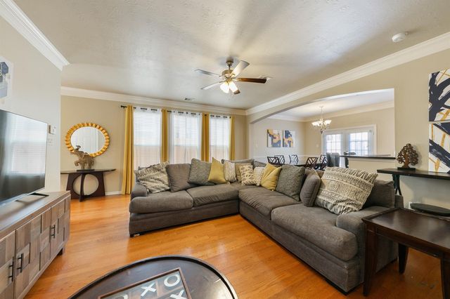 6222 Skyline Drive Drive 8, Houston, TX 77057