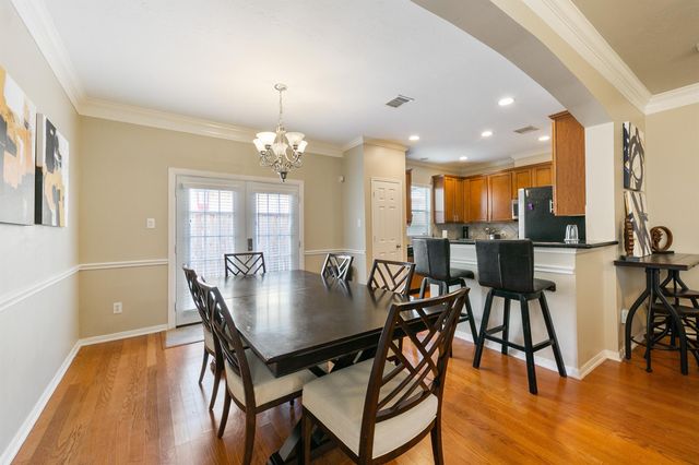 6222 Skyline Drive Drive 8, Houston, TX 77057