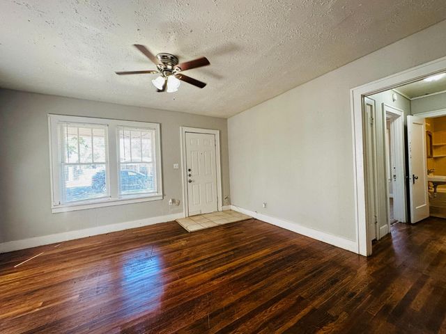 2117 15th Street, A, Lubbock, TX 79401