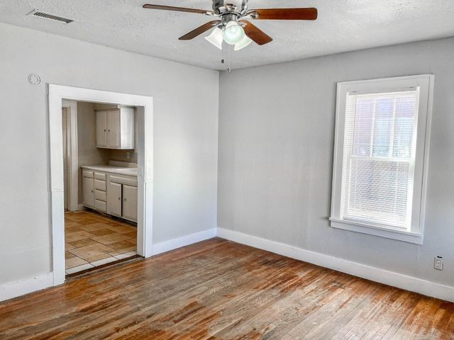 2117 15th Street, A, Lubbock, TX 79401