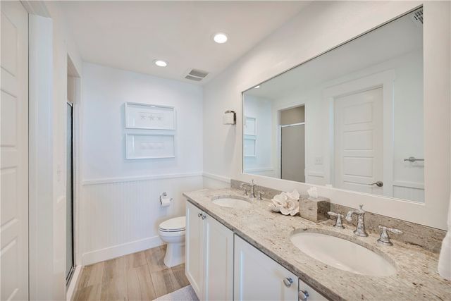 160 Social 2-203, Port Aransas, TX 78373