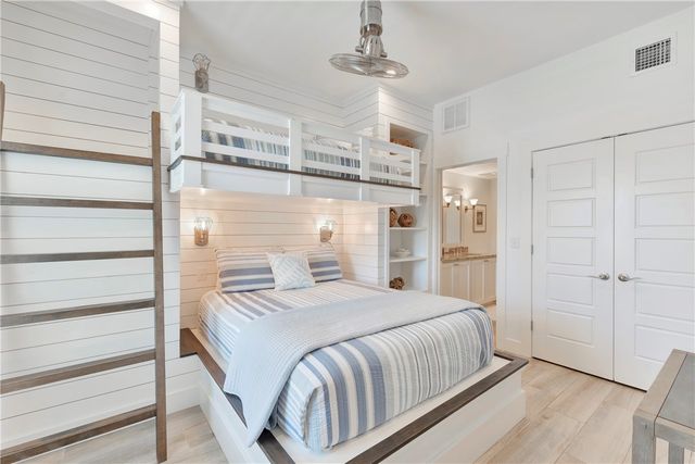 160 Social 2-203, Port Aransas, TX 78373