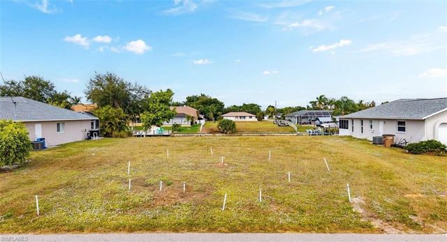 1215 SE 16th ST, Cape Coral, FL 33990