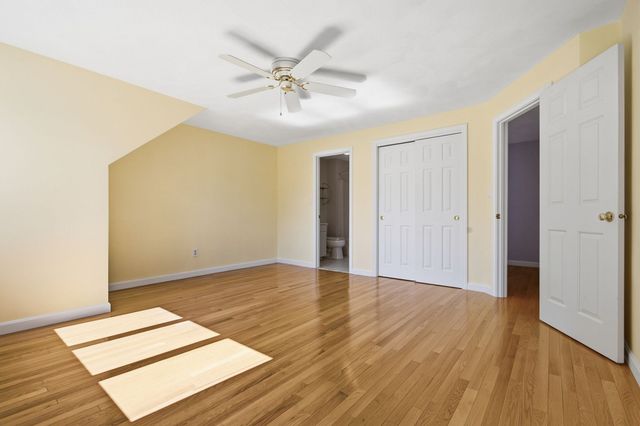 33 Mid Iron Dr 33, North Reading, MA 01864