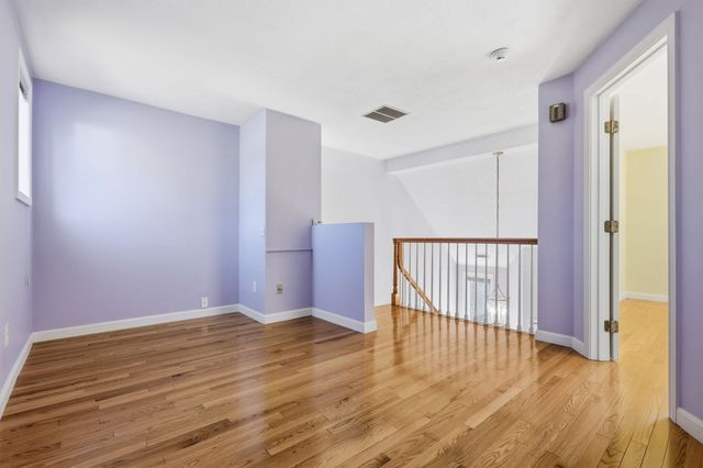 33 Mid Iron Dr 33, North Reading, MA 01864