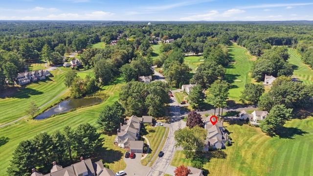 33 Mid Iron Dr 33, North Reading, MA 01864