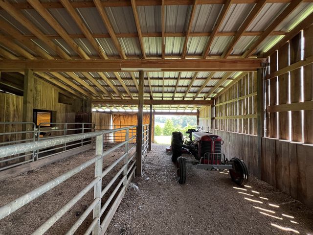 222 Oaks Rd, Ethridge, TN 38456