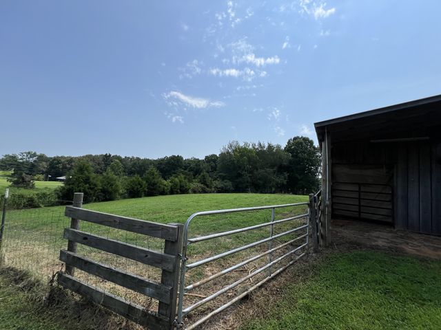 222 Oaks Rd, Ethridge, TN 38456