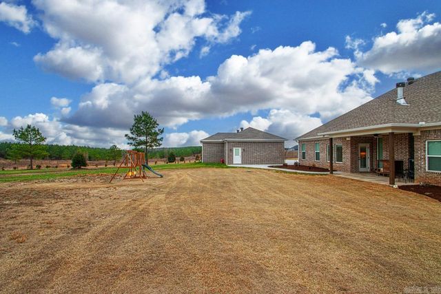 10664 Gunter Loop, Benton, AR 72019