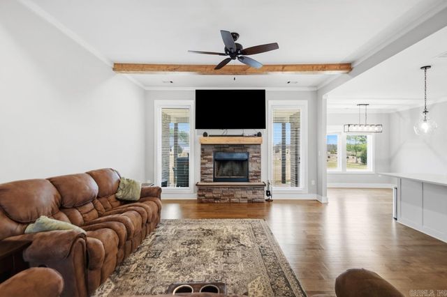 10664 Gunter Loop, Benton, AR 72019