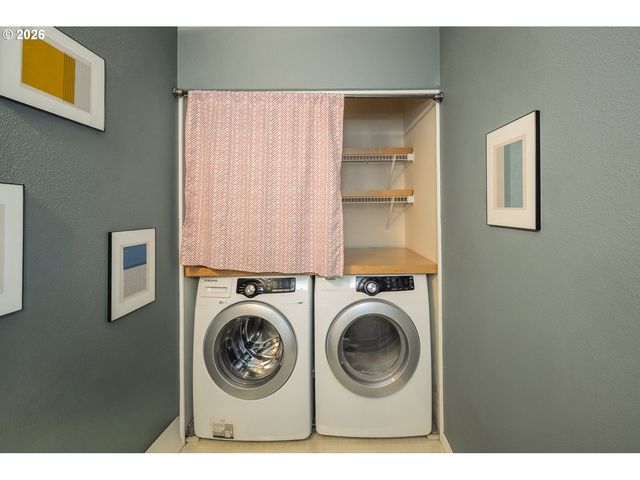 529 Ne RUSSELL St, Portland, OR 97212