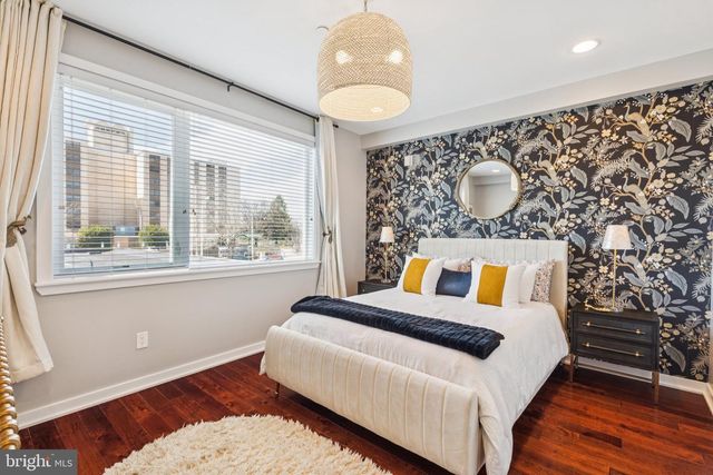 922 N MARSHALL ST, Philadelphia, PA 19123