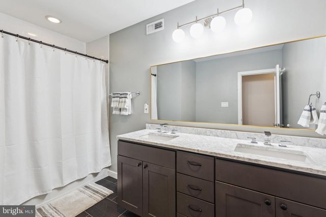 922 N MARSHALL ST, Philadelphia, PA 19123