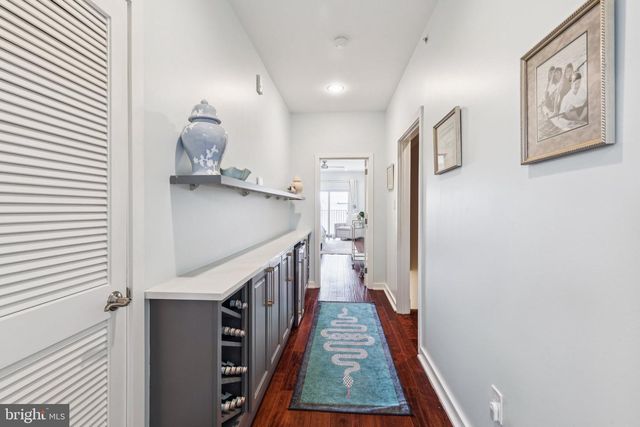 922 N MARSHALL ST, Philadelphia, PA 19123