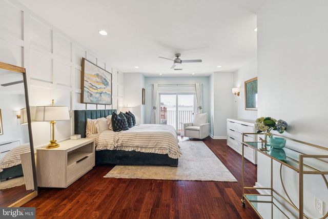 922 N MARSHALL ST, Philadelphia, PA 19123