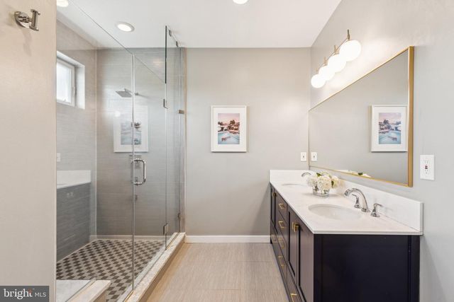 922 N MARSHALL ST, Philadelphia, PA 19123